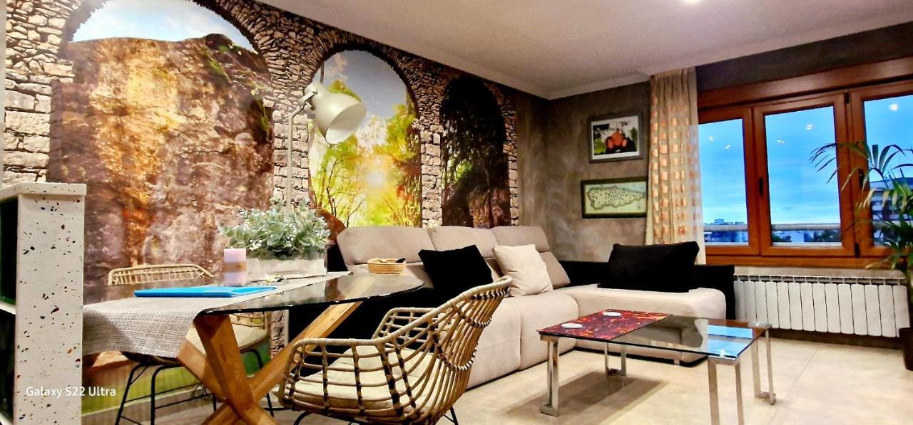 M&J Apartment Хихон Екстериор снимка
